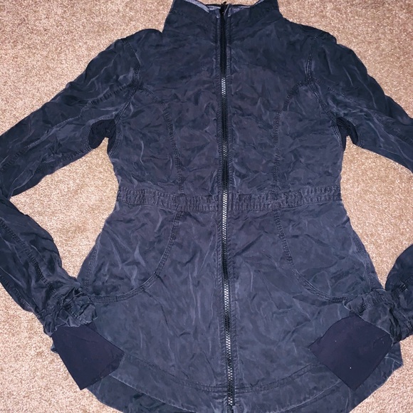 Lululemon Reversible Jacket - Picture 4 of 6